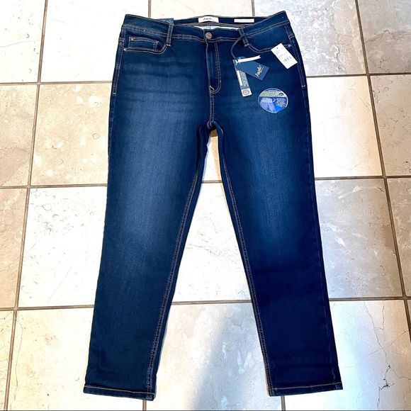 Angels Denim - NWT Angels 20 Stretch Tummy Tech Slimming Curve Plus Size super stretchy Jeans
